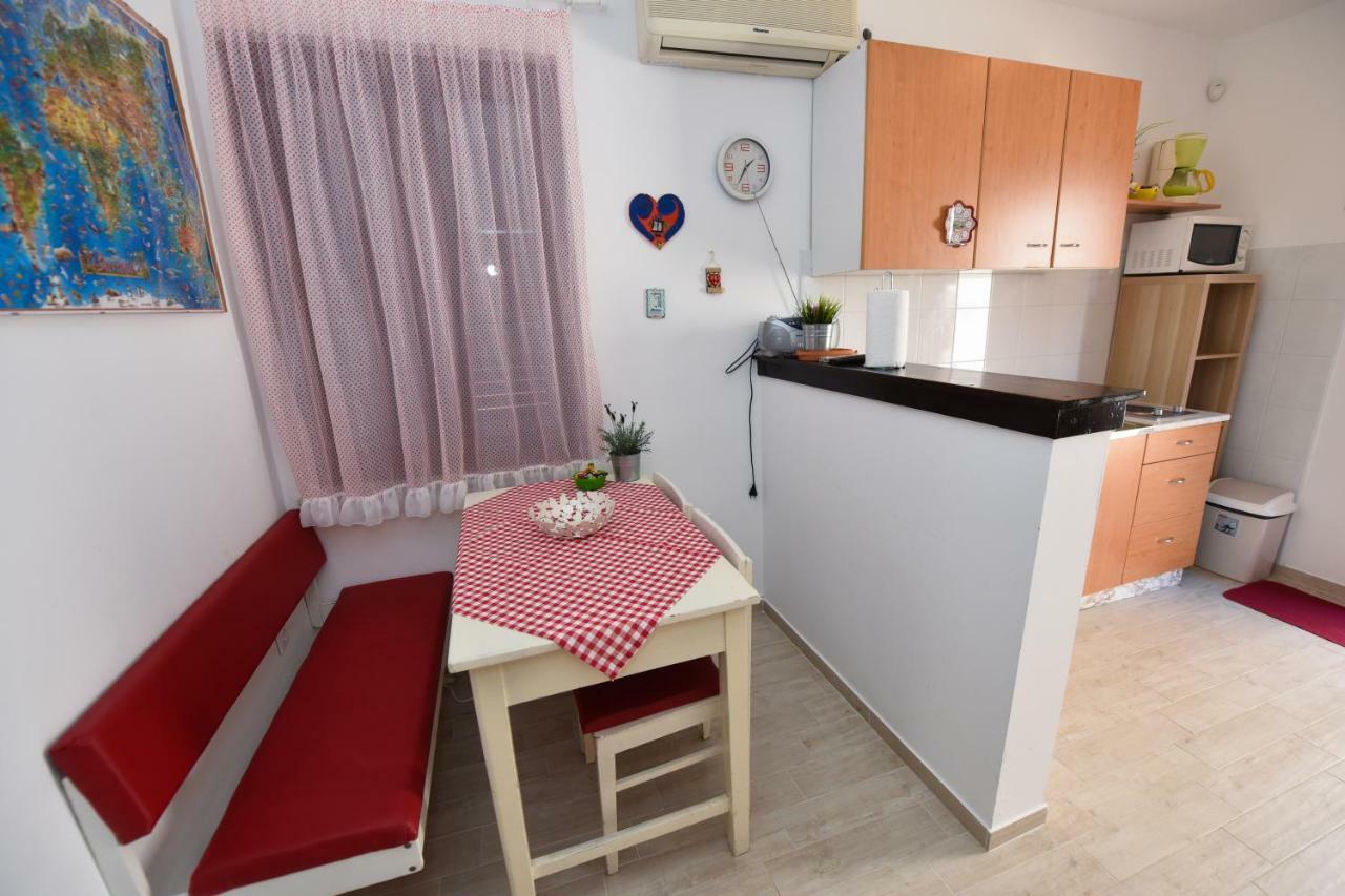 Apartments Enya Novalja Zewnętrze zdjęcie